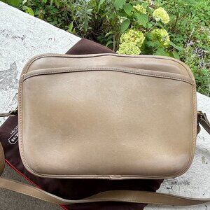 COACH USA Vintage Lewiston 80s Putty Khaki Top Zip Shoulder Crossbody Bag Unisex